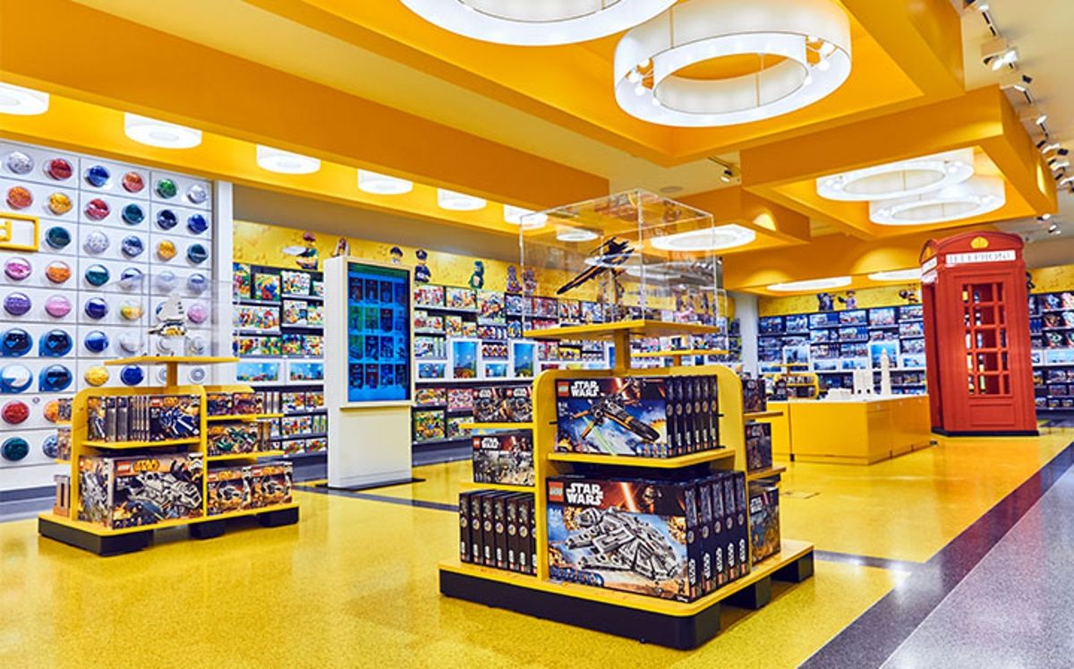 🧱 Inside the LEGO Store London: A Must-Visit for Families in Piccadilly